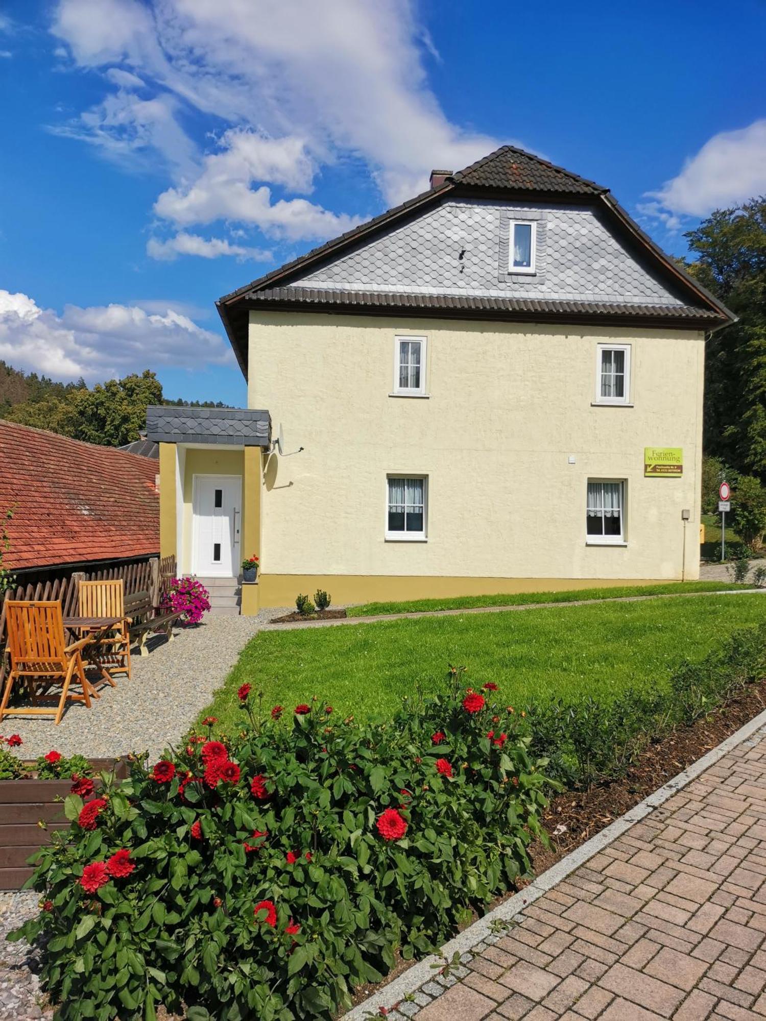 Ferienwohnung Paulinzella 9 Inklusive Parkplatz Und Wlan ภายนอก รูปภาพ